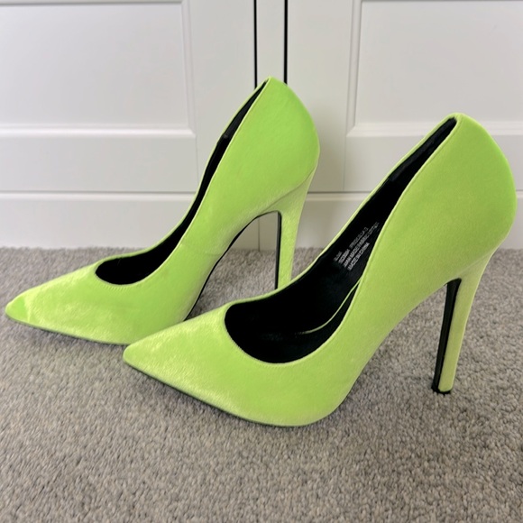Cape Robbin Neon Yellow/Green Heels - Picture 3 of 5